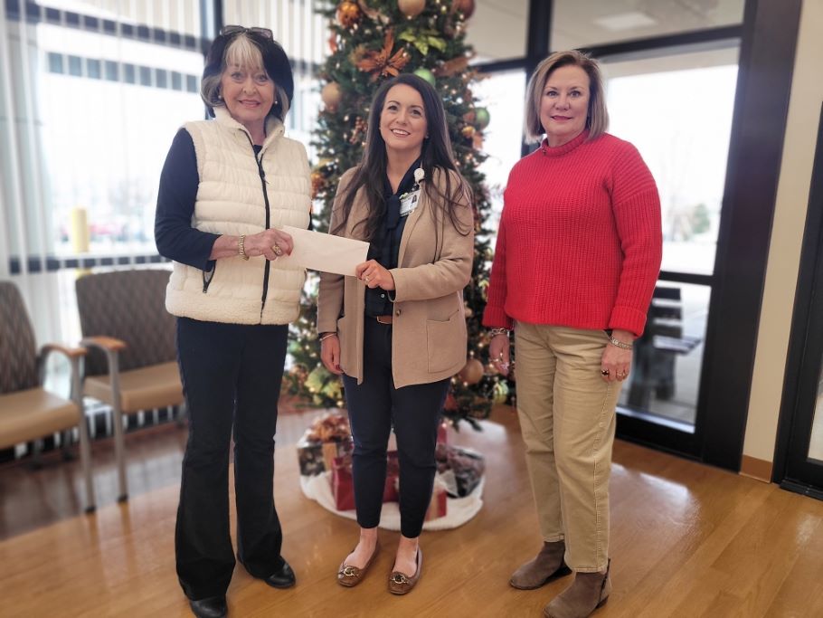 Linda Graves, SIH Harrisburg Medical Center Nurse Executive Tera Lannom and SIH Harrisburg Medical Center Foundation Board President Angela Rowe.